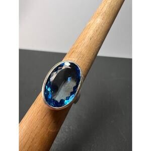 NEW Swiss blue topaz sterling silver ring size 8 / 11.70 grams